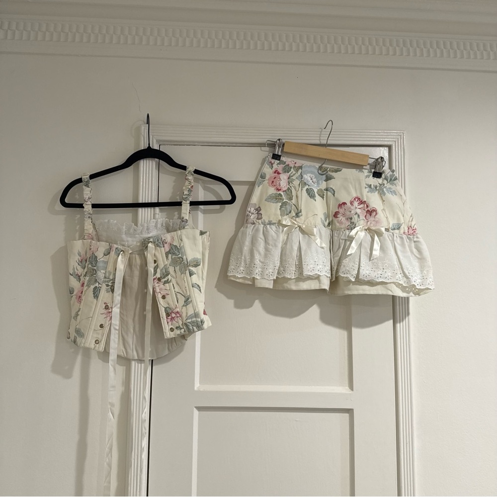 Cream Floral Lace-Trim Corset Top ONLY (the Coult) - Picture 3 of 3
